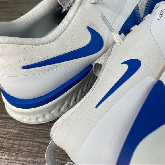 Nike Odyssey React 2 Flyknit Running Shoes - Picture 14 of 16